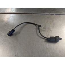 10Z215 Engine Oil Pressure Sensor For 10-13 Kia Forte  2.4
